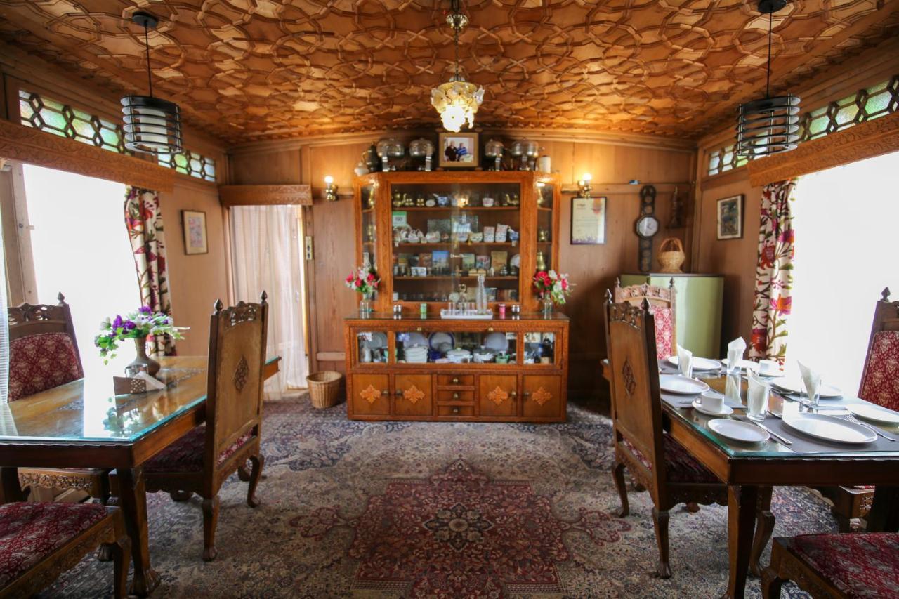 Srīnagar 船屋小宅酒店 外观 照片